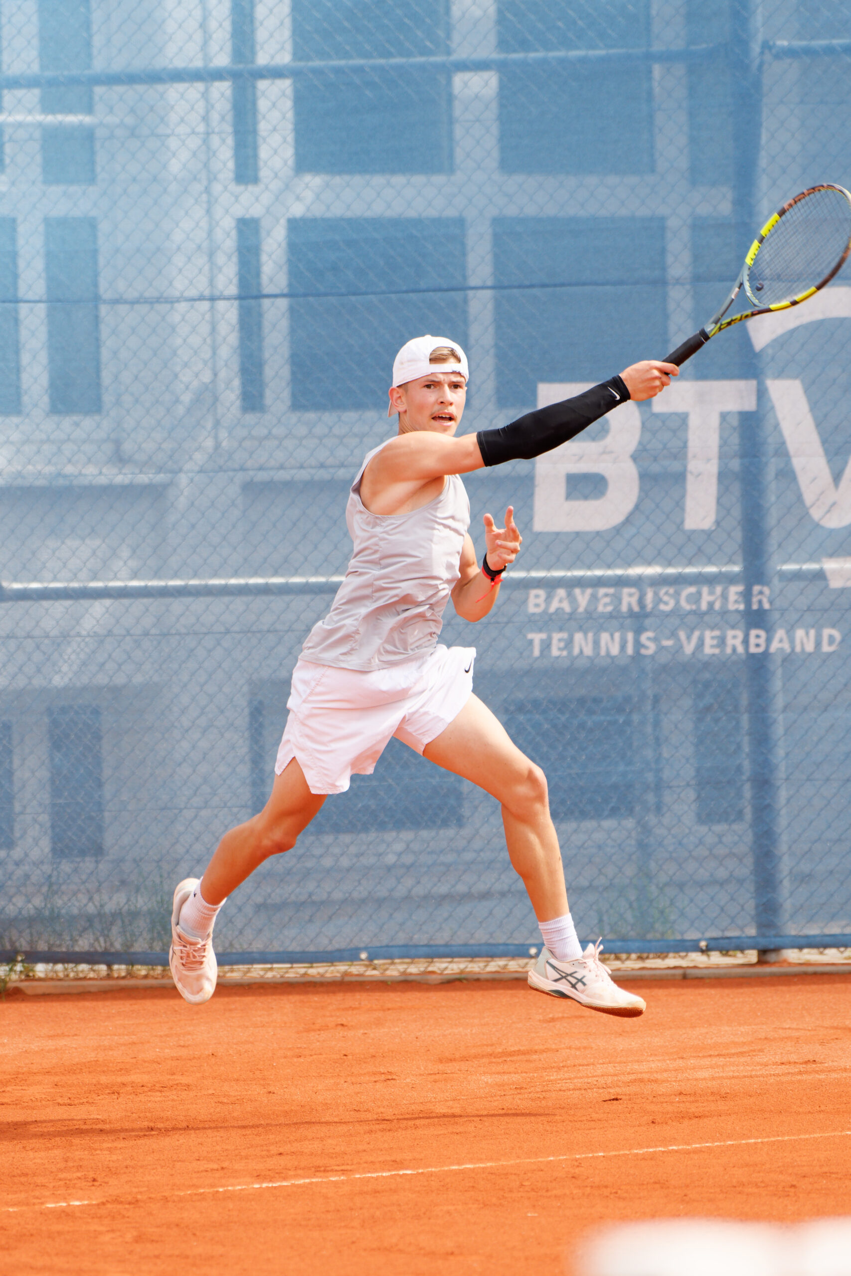 Can Leon Cukur Tennis